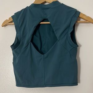 Lululemon tank 4